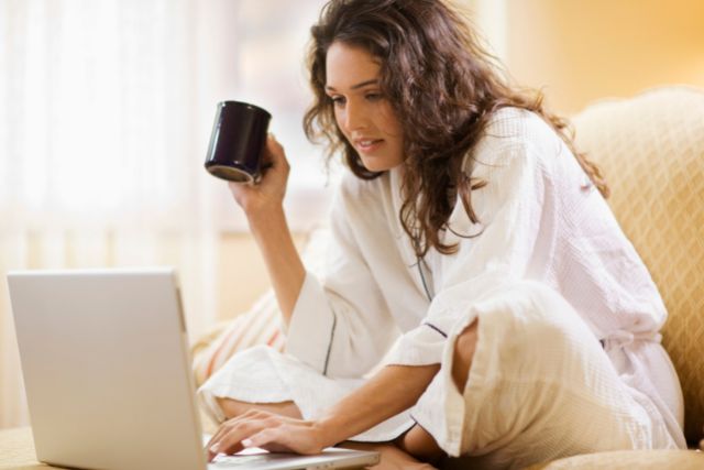 9+ Best Side jobs for Busy Moms - Freelance work comes in several forms of jobs like copywriting, proofreading, virtual assistants, Digital Graphic designer, digital and ad campaign manager, developer, coder and programmer and more!
